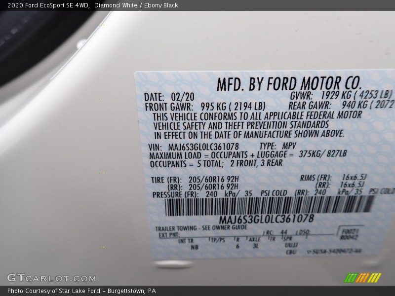 Diamond White / Ebony Black 2020 Ford EcoSport SE 4WD