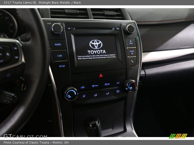 Midnight Black Metallic / Black 2017 Toyota Camry SE