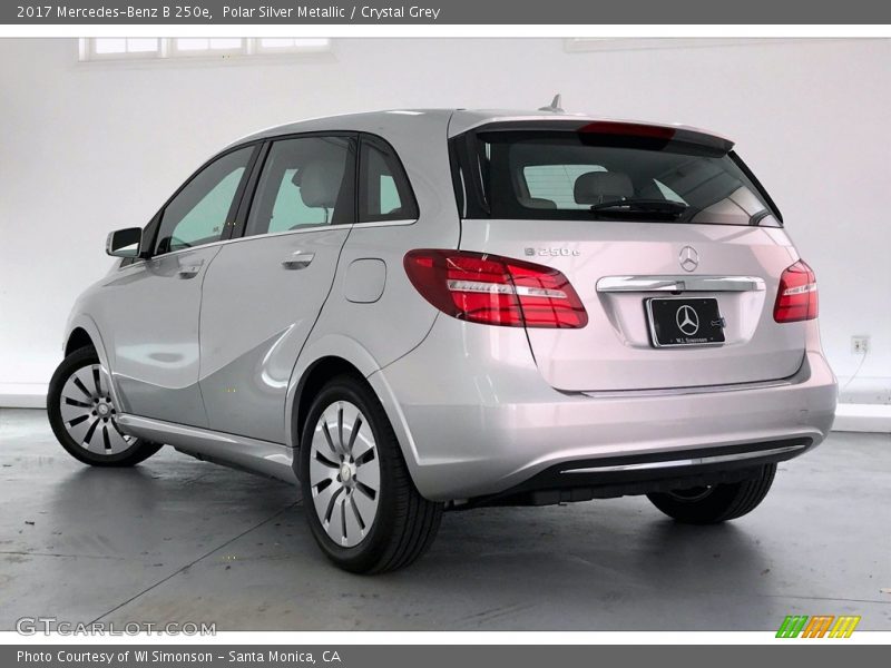 Polar Silver Metallic / Crystal Grey 2017 Mercedes-Benz B 250e