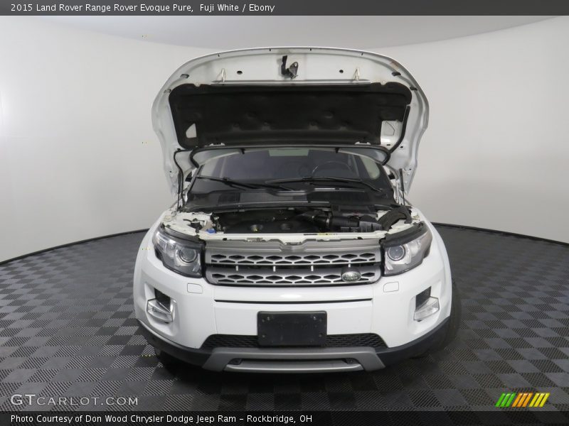 Fuji White / Ebony 2015 Land Rover Range Rover Evoque Pure
