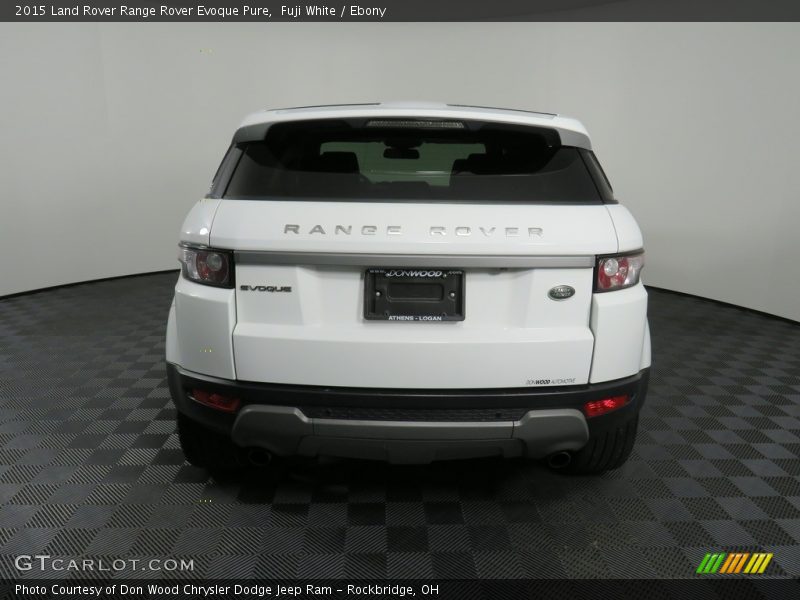 Fuji White / Ebony 2015 Land Rover Range Rover Evoque Pure