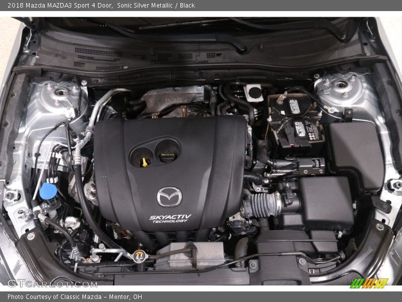 Sonic Silver Metallic / Black 2018 Mazda MAZDA3 Sport 4 Door