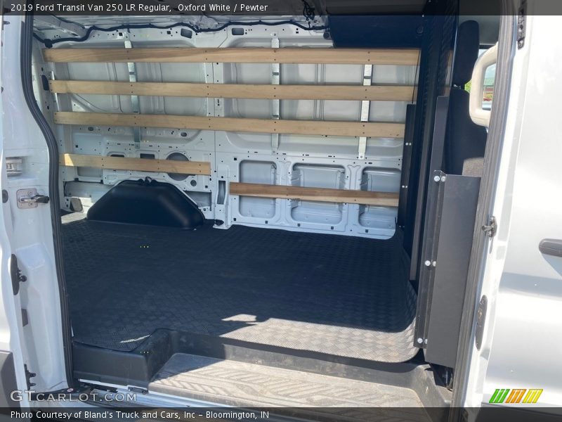 Oxford White / Pewter 2019 Ford Transit Van 250 LR Regular