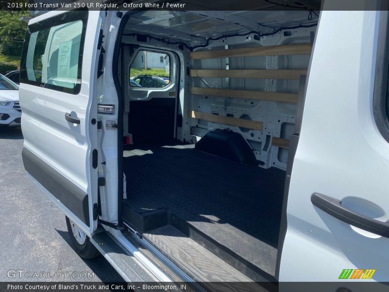Oxford White / Pewter 2019 Ford Transit Van 250 LR Regular