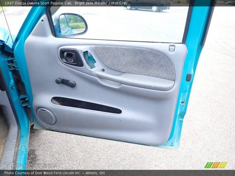 Bright Jade Metallic / Mist Gray 1997 Dodge Dakota Sport Regular Cab
