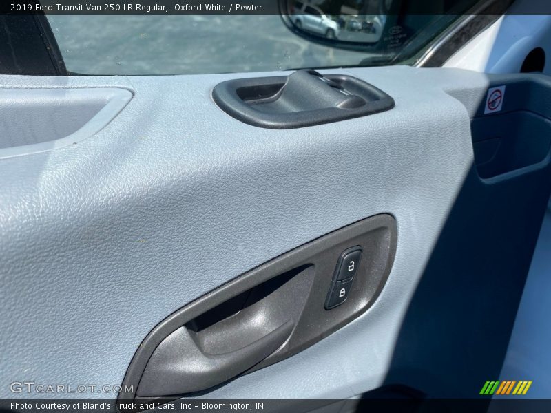 Oxford White / Pewter 2019 Ford Transit Van 250 LR Regular
