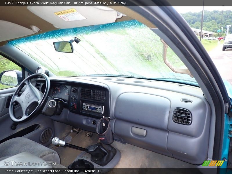 Bright Jade Metallic / Mist Gray 1997 Dodge Dakota Sport Regular Cab