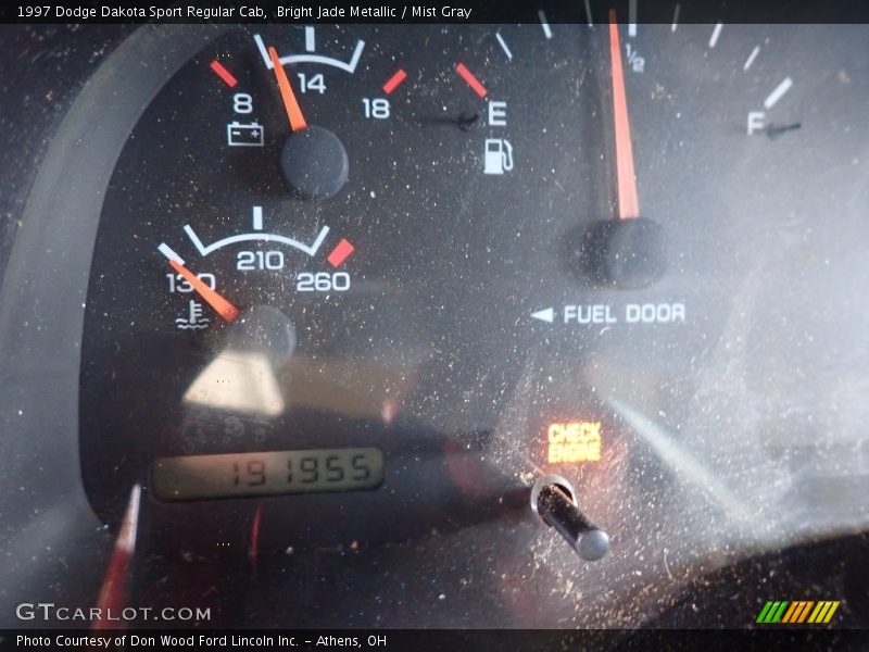 Bright Jade Metallic / Mist Gray 1997 Dodge Dakota Sport Regular Cab