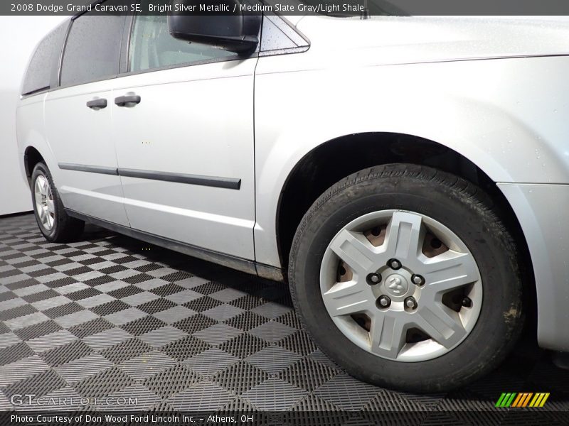 Bright Silver Metallic / Medium Slate Gray/Light Shale 2008 Dodge Grand Caravan SE