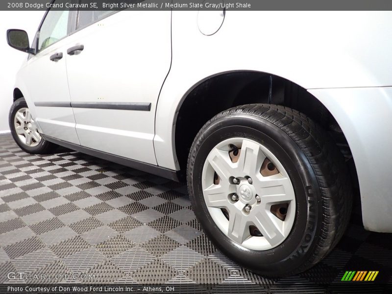 Bright Silver Metallic / Medium Slate Gray/Light Shale 2008 Dodge Grand Caravan SE