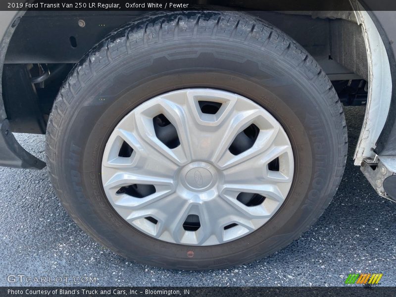 Oxford White / Pewter 2019 Ford Transit Van 250 LR Regular