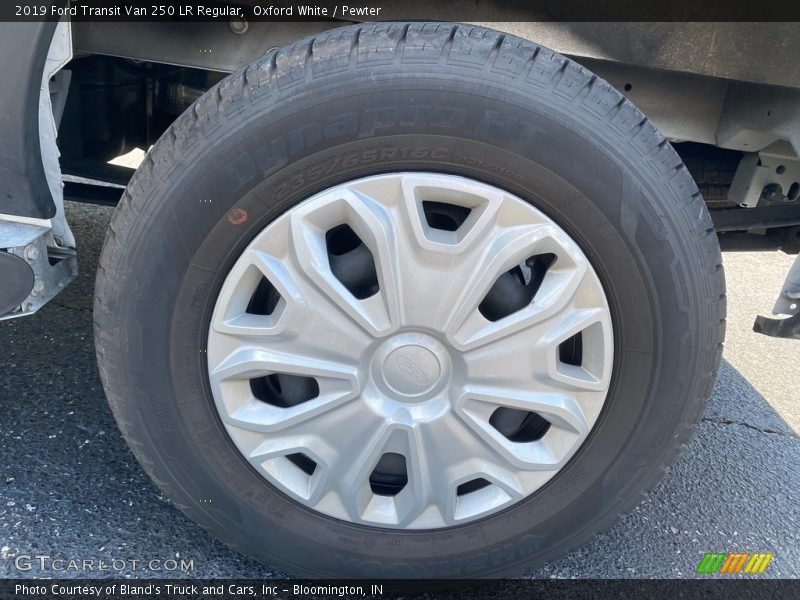 Oxford White / Pewter 2019 Ford Transit Van 250 LR Regular