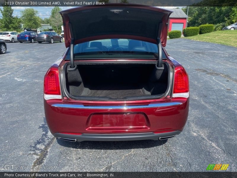 Velvet Red Pearl / Black 2019 Chrysler 300 Limited AWD