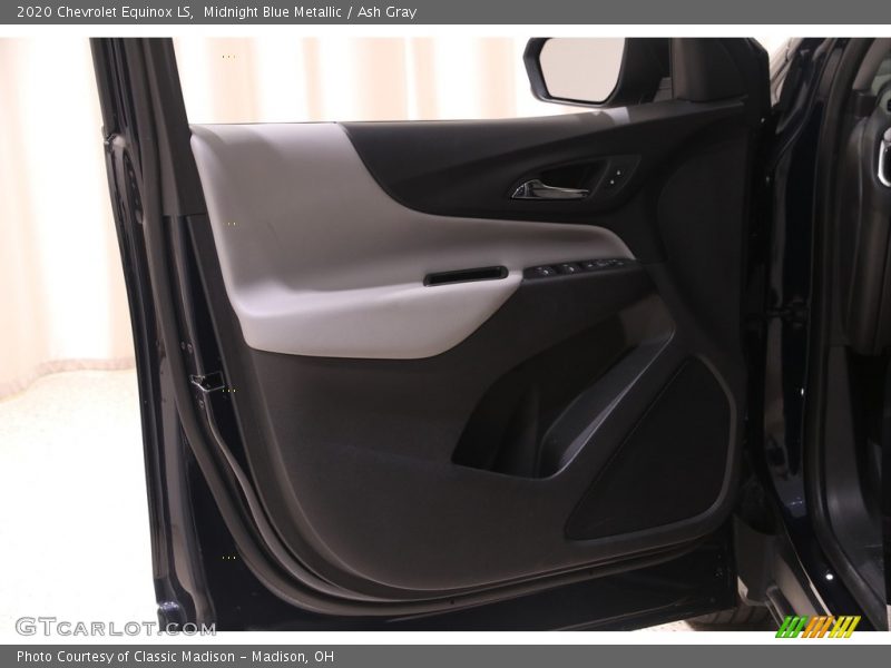 Midnight Blue Metallic / Ash Gray 2020 Chevrolet Equinox LS