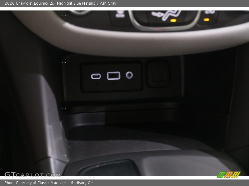 Midnight Blue Metallic / Ash Gray 2020 Chevrolet Equinox LS