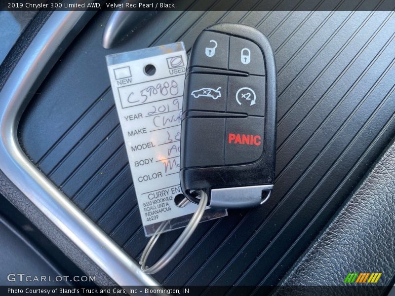 Velvet Red Pearl / Black 2019 Chrysler 300 Limited AWD
