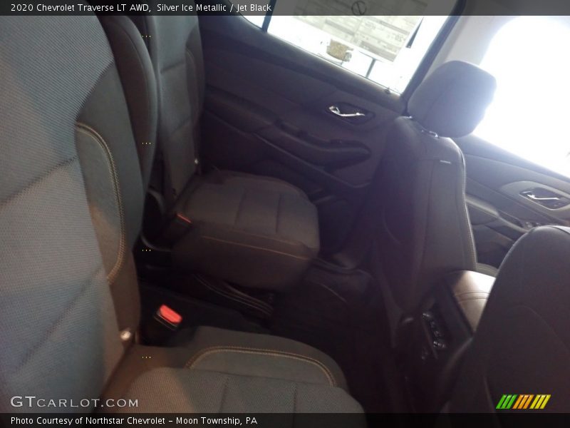 Silver Ice Metallic / Jet Black 2020 Chevrolet Traverse LT AWD