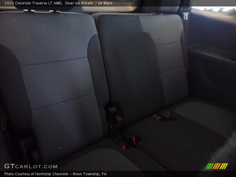 Silver Ice Metallic / Jet Black 2020 Chevrolet Traverse LT AWD