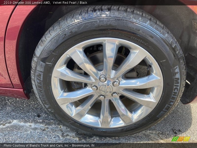 Velvet Red Pearl / Black 2019 Chrysler 300 Limited AWD