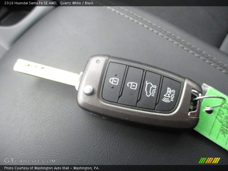 Quartz White / Black 2019 Hyundai Santa Fe SE AWD