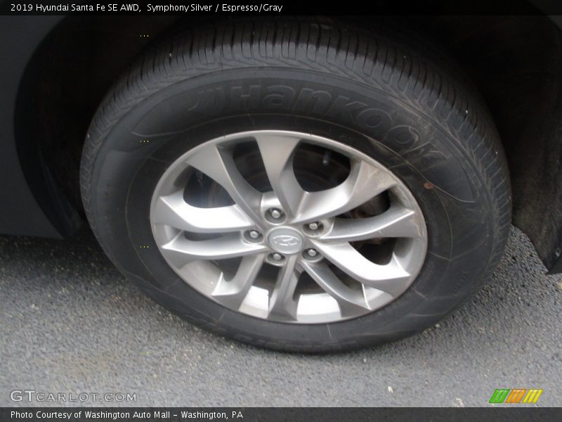 Symphony Silver / Espresso/Gray 2019 Hyundai Santa Fe SE AWD