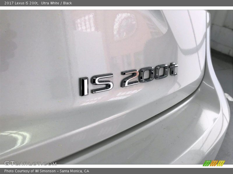 Ultra White / Black 2017 Lexus IS 200t