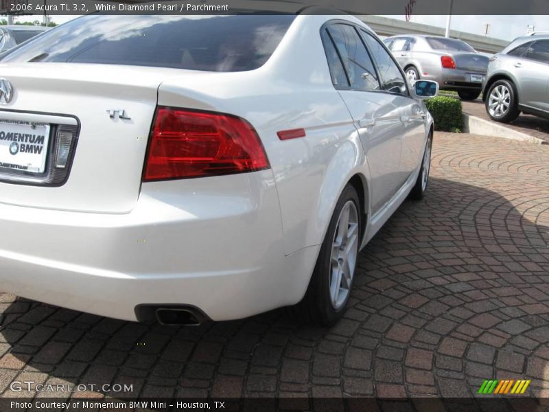 White Diamond Pearl / Parchment 2006 Acura TL 3.2