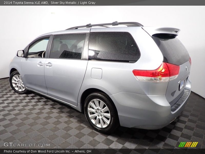 Silver Sky Metallic / Light Gray 2014 Toyota Sienna XLE AWD
