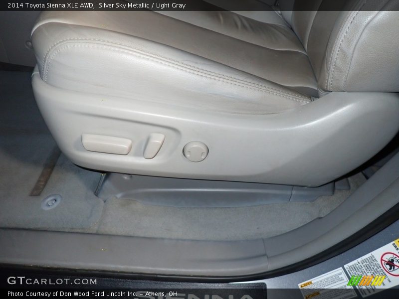 Silver Sky Metallic / Light Gray 2014 Toyota Sienna XLE AWD