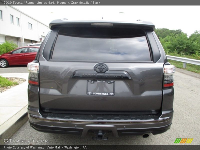 Magnetic Gray Metallic / Black 2019 Toyota 4Runner Limited 4x4