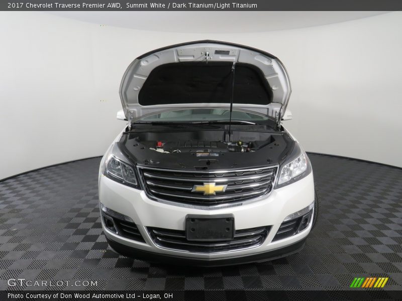 Summit White / Dark Titanium/Light Titanium 2017 Chevrolet Traverse Premier AWD