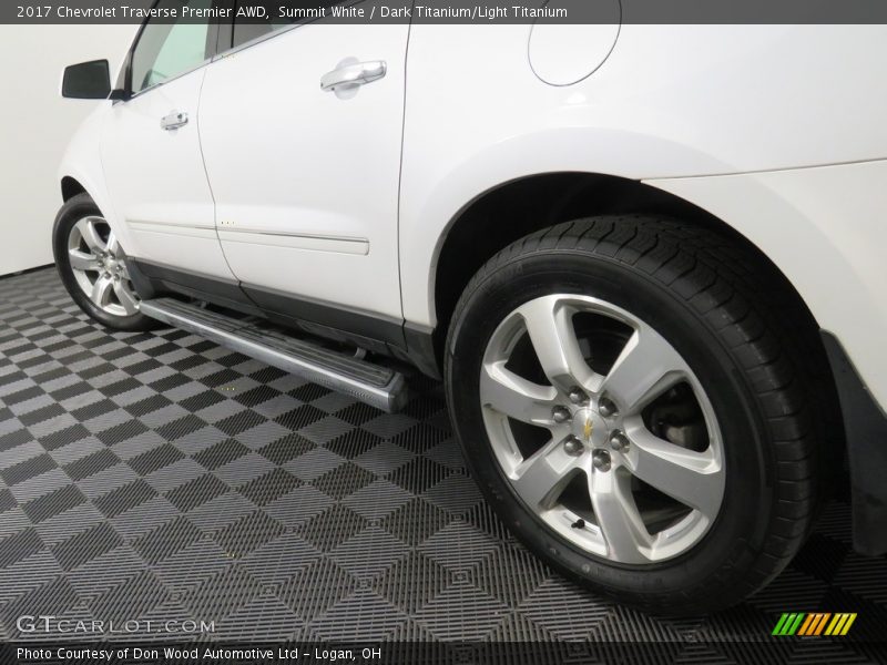 Summit White / Dark Titanium/Light Titanium 2017 Chevrolet Traverse Premier AWD