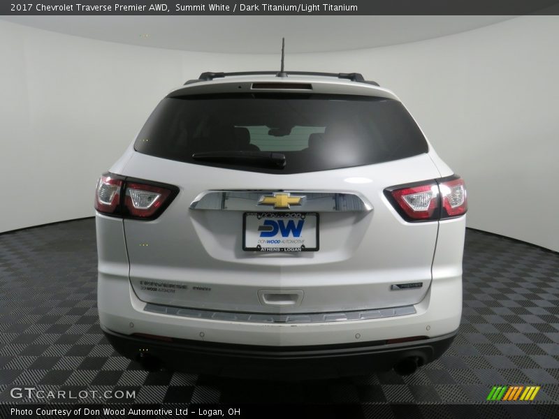 Summit White / Dark Titanium/Light Titanium 2017 Chevrolet Traverse Premier AWD