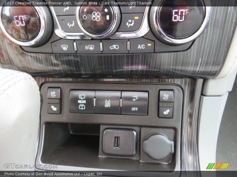 Summit White / Dark Titanium/Light Titanium 2017 Chevrolet Traverse Premier AWD