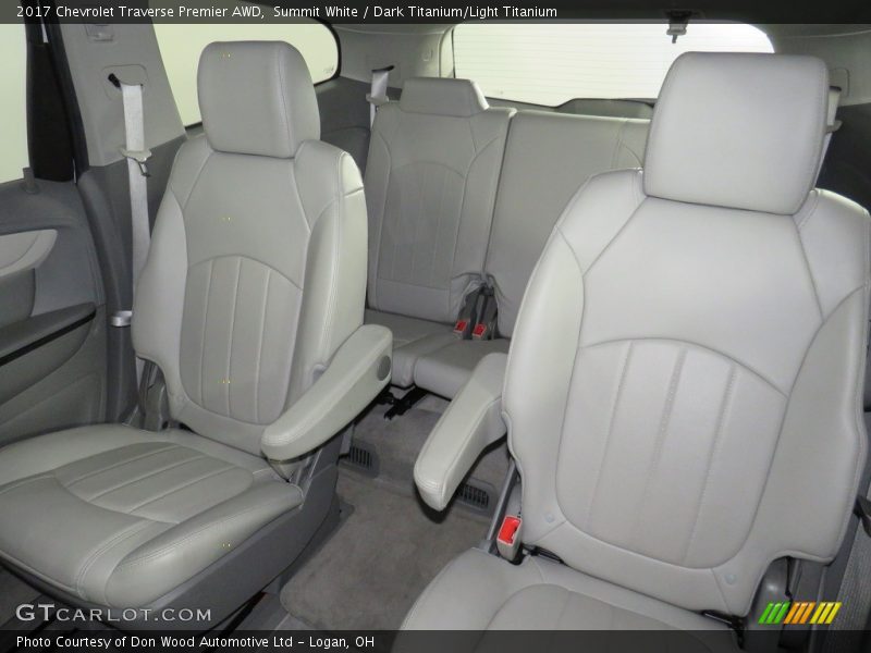 Summit White / Dark Titanium/Light Titanium 2017 Chevrolet Traverse Premier AWD