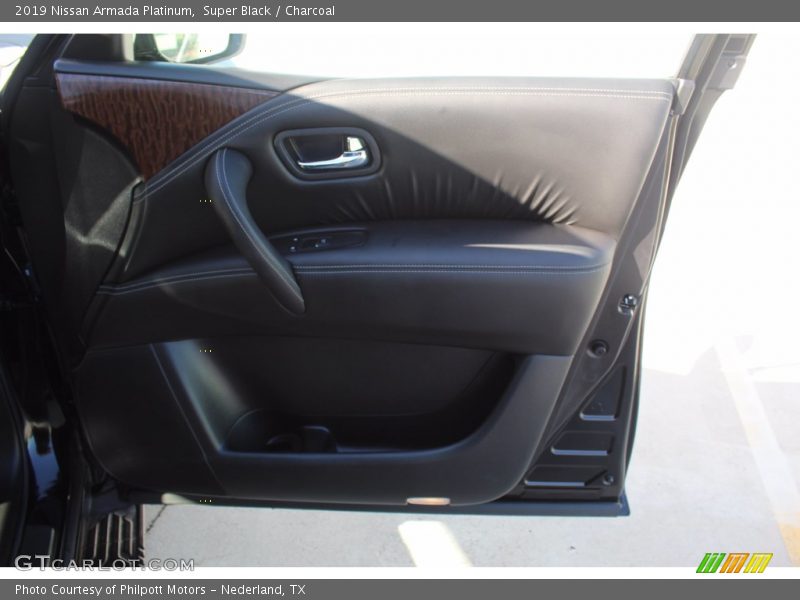 Super Black / Charcoal 2019 Nissan Armada Platinum