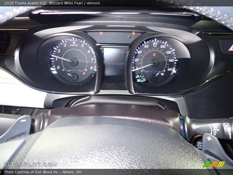 Blizzard White Pearl / Almond 2018 Toyota Avalon XLE