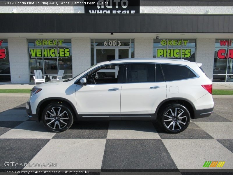 White Diamond Pearl / Beige 2019 Honda Pilot Touring AWD