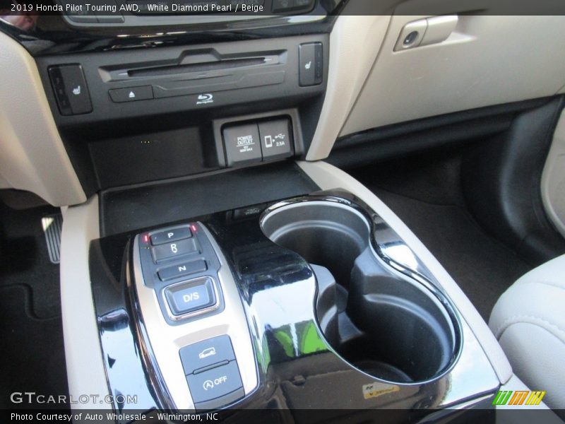 White Diamond Pearl / Beige 2019 Honda Pilot Touring AWD