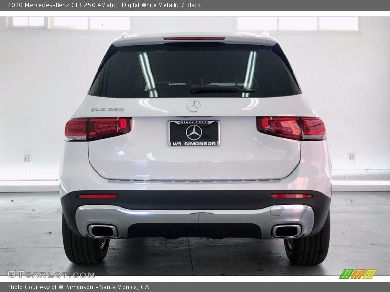Digital White Metallic / Black 2020 Mercedes-Benz GLB 250 4Matic