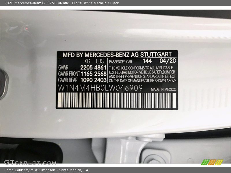 Digital White Metallic / Black 2020 Mercedes-Benz GLB 250 4Matic