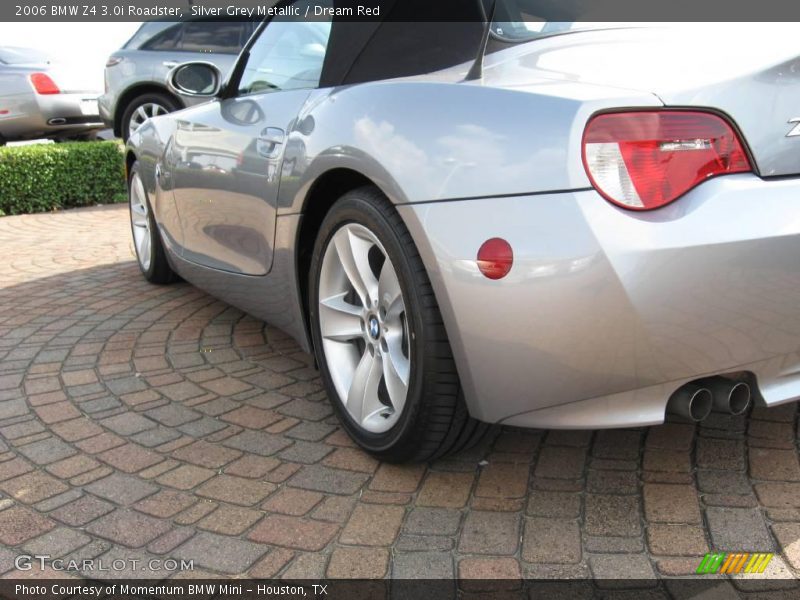 Silver Grey Metallic / Dream Red 2006 BMW Z4 3.0i Roadster