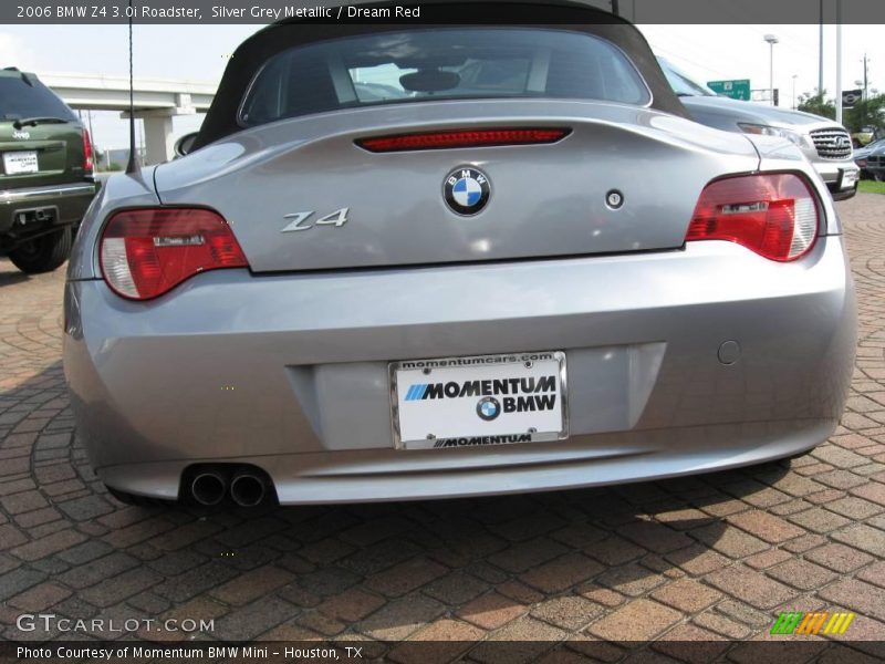 Silver Grey Metallic / Dream Red 2006 BMW Z4 3.0i Roadster