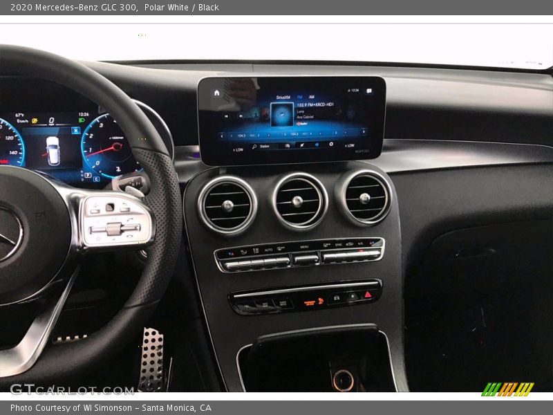 Polar White / Black 2020 Mercedes-Benz GLC 300