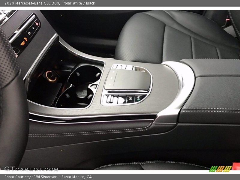 Polar White / Black 2020 Mercedes-Benz GLC 300