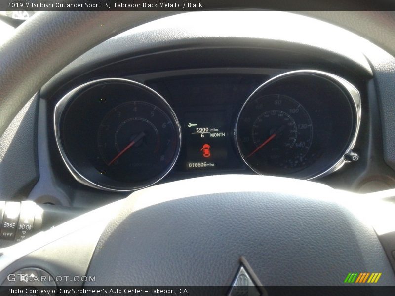  2019 Outlander Sport ES ES Gauges