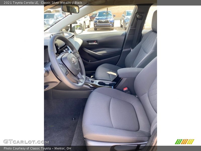 Classic Silver Metallic / Black 2021 Toyota Corolla LE