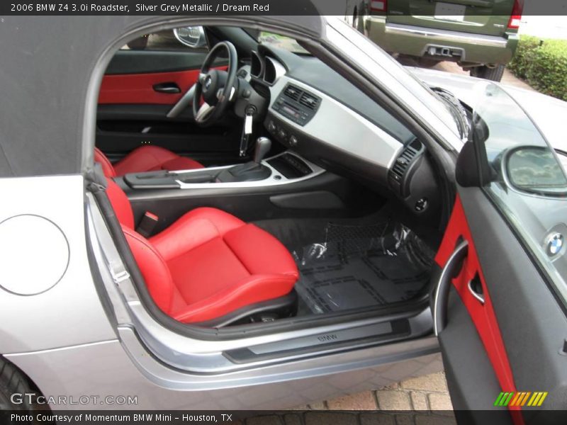 Silver Grey Metallic / Dream Red 2006 BMW Z4 3.0i Roadster