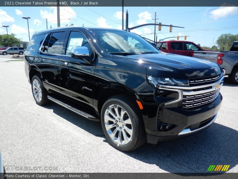 Front 3/4 View of 2021 Tahoe Premier 4WD