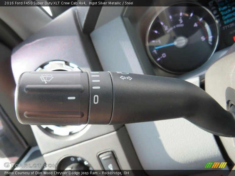 Controls of 2016 F450 Super Duty XLT Crew Cab 4x4